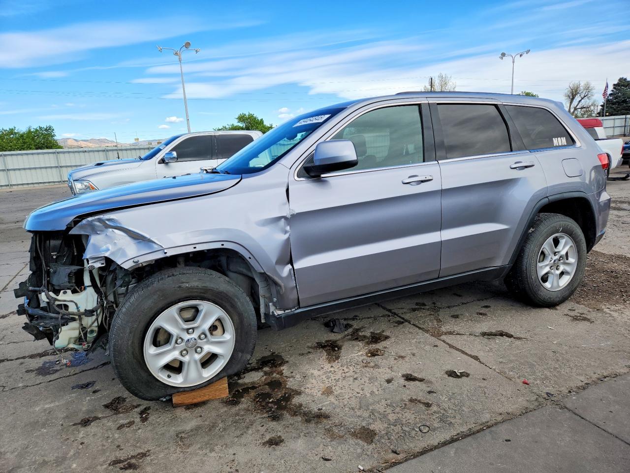 Salvage Jeep Grand Cherokee Image