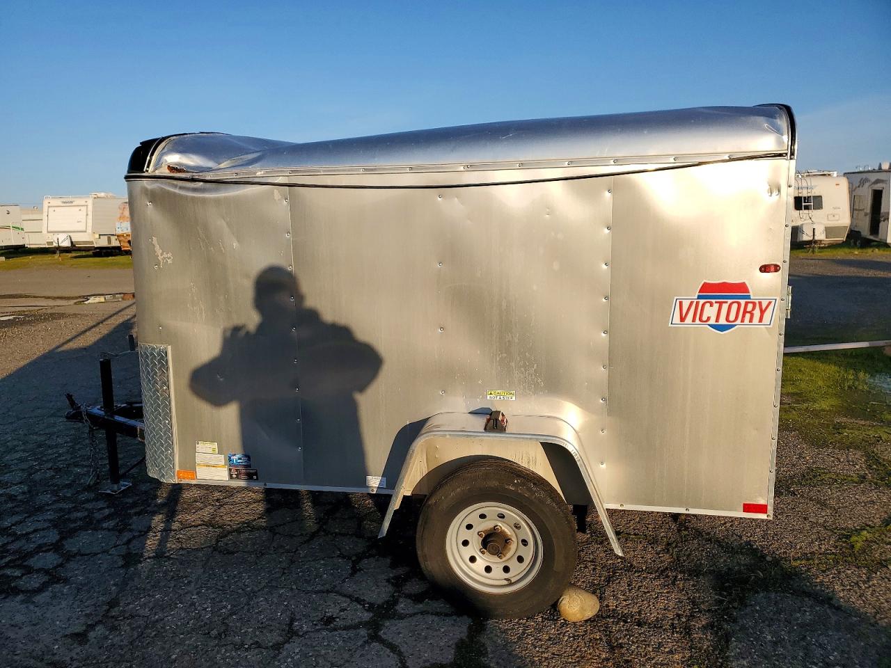 Salvage Interstate Trailer Image