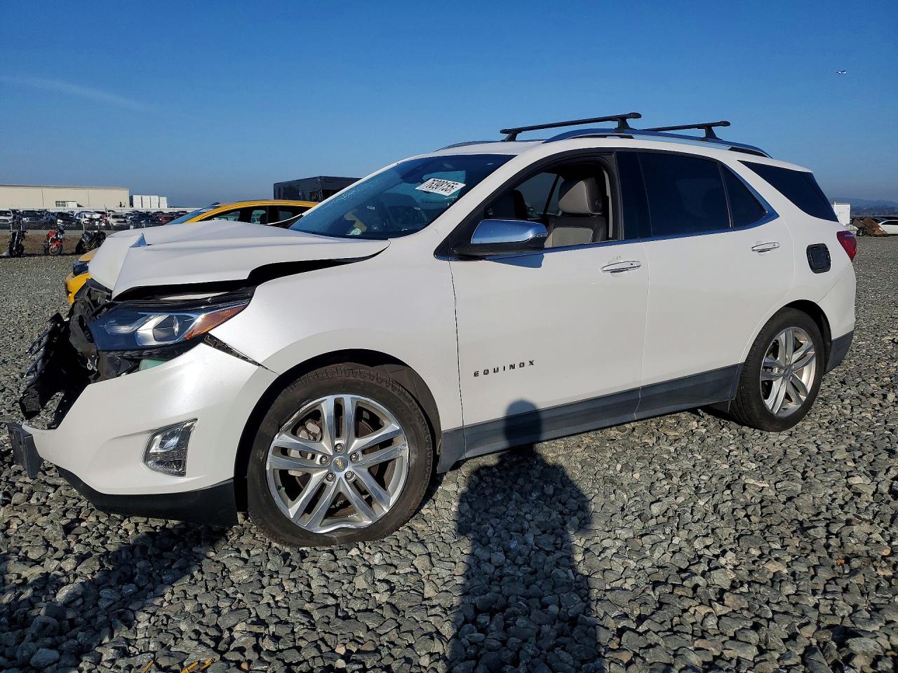 Salvage Chevrolet Equinox Image