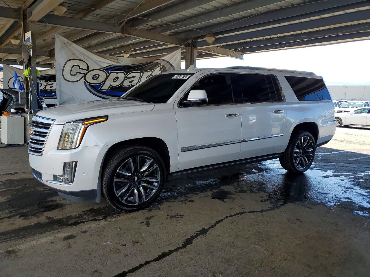Salvage Cadillac Escalade Image