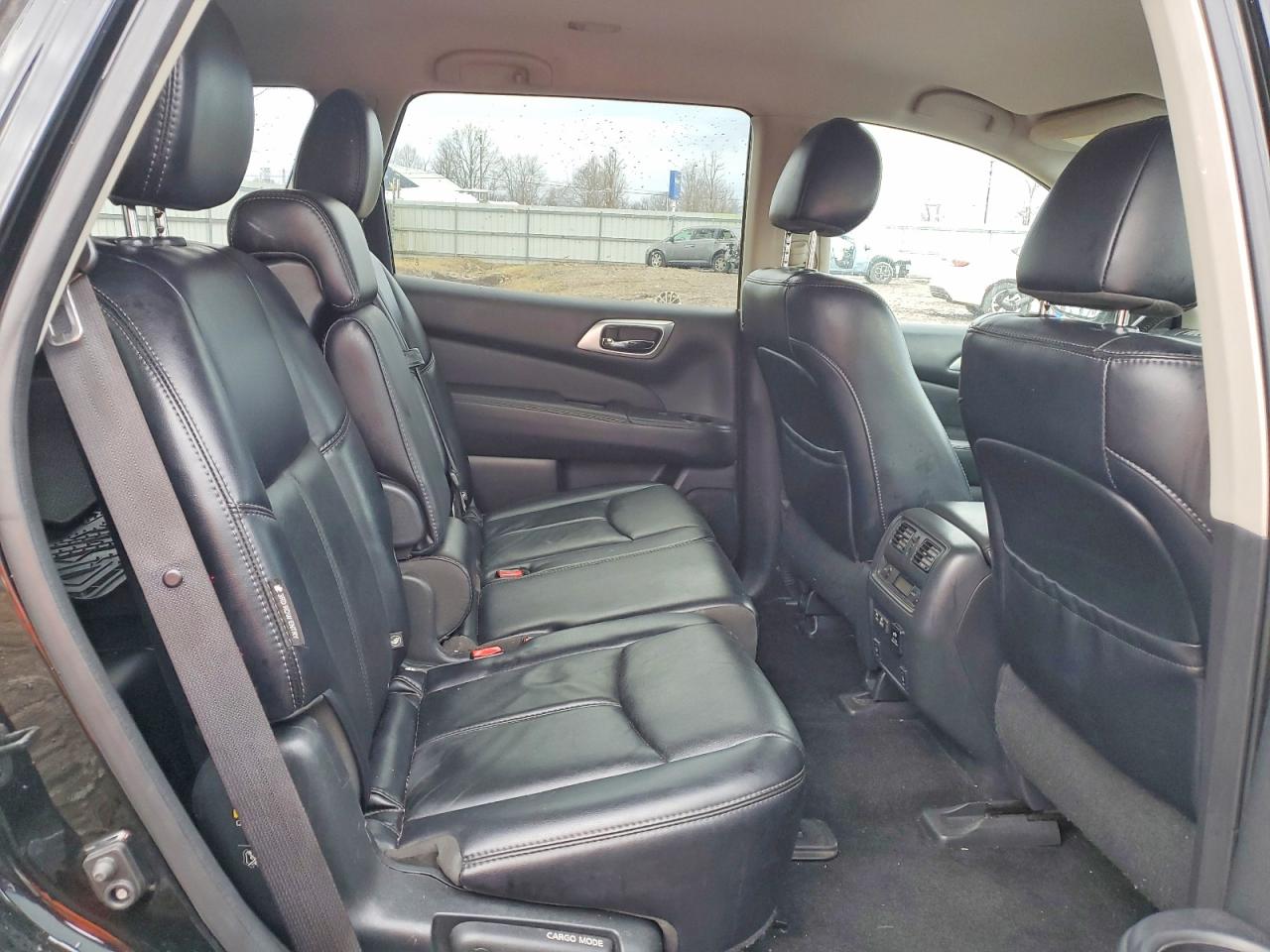 Nissan Pathfinder Sl