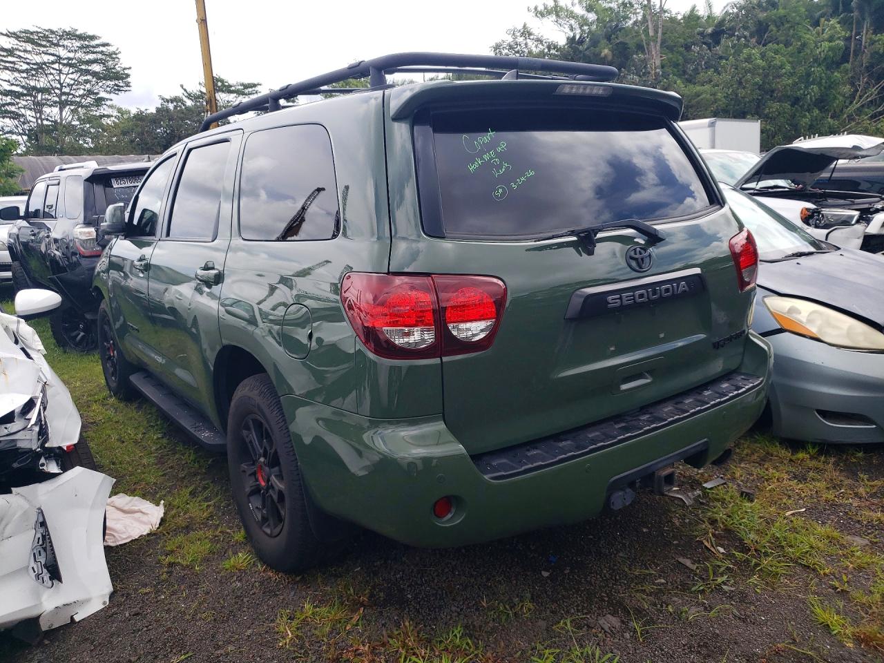 Toyota Sequoia Sr5