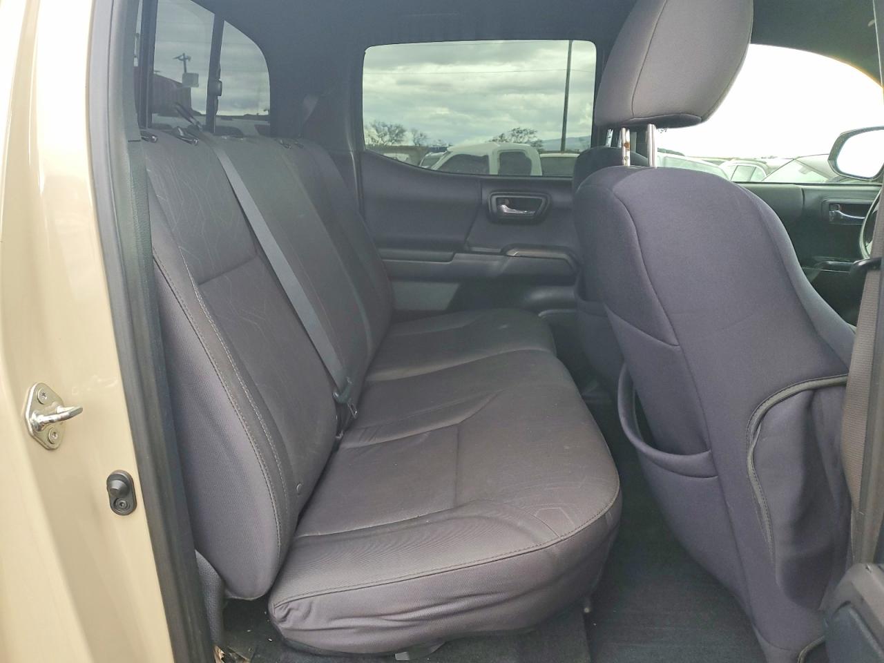 Toyota Tacoma Sr V6