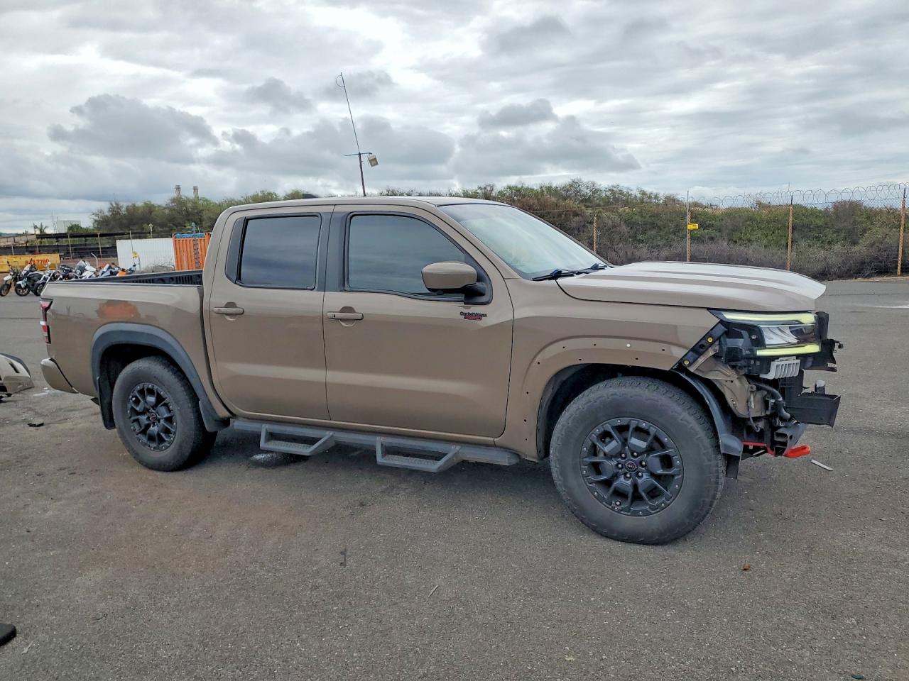 Nissan Frontier Pro-x