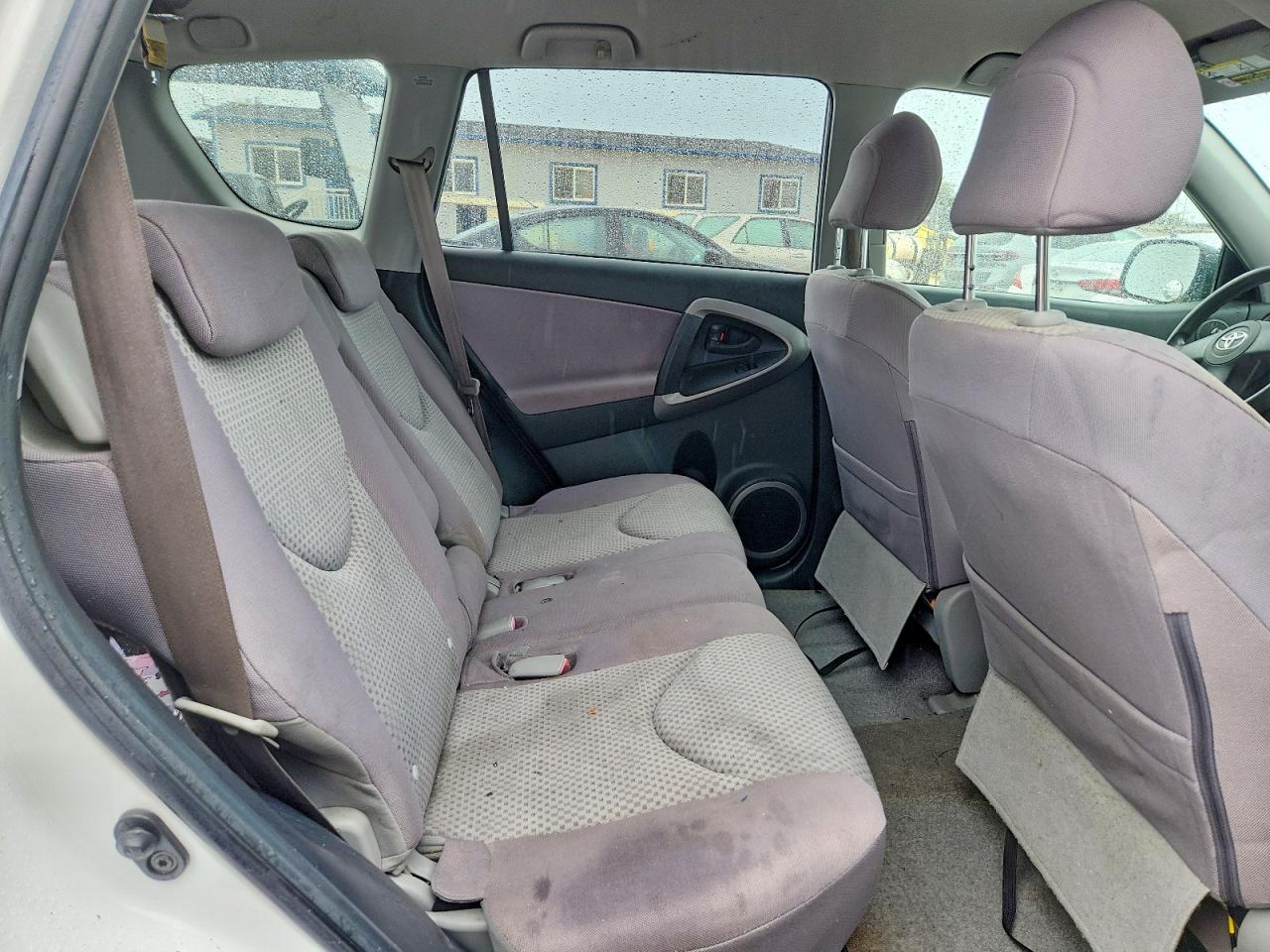 Toyota RAV4 Base