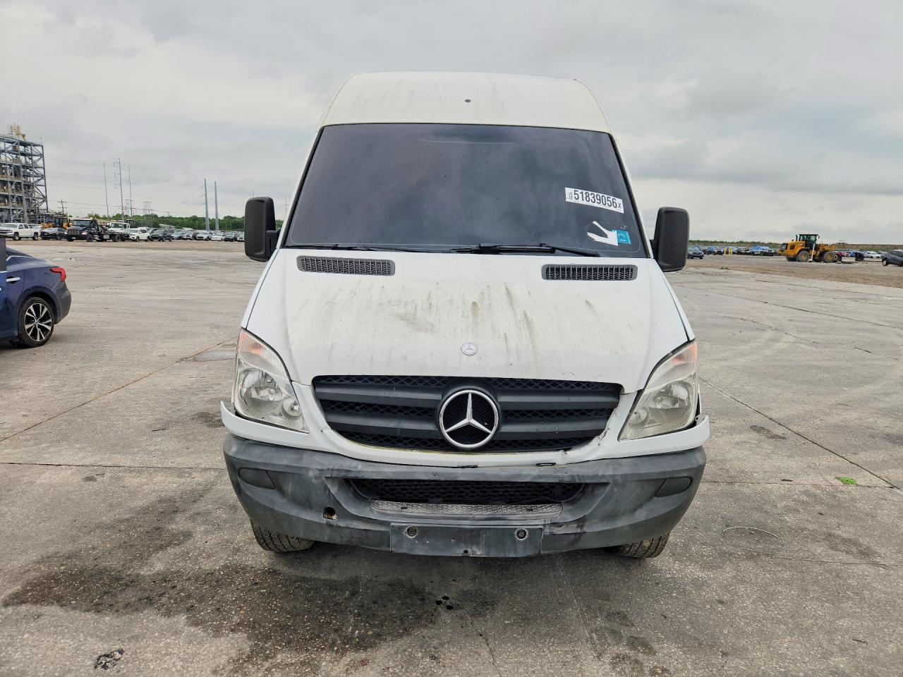 Mercedes-Benz Sprinter 2500