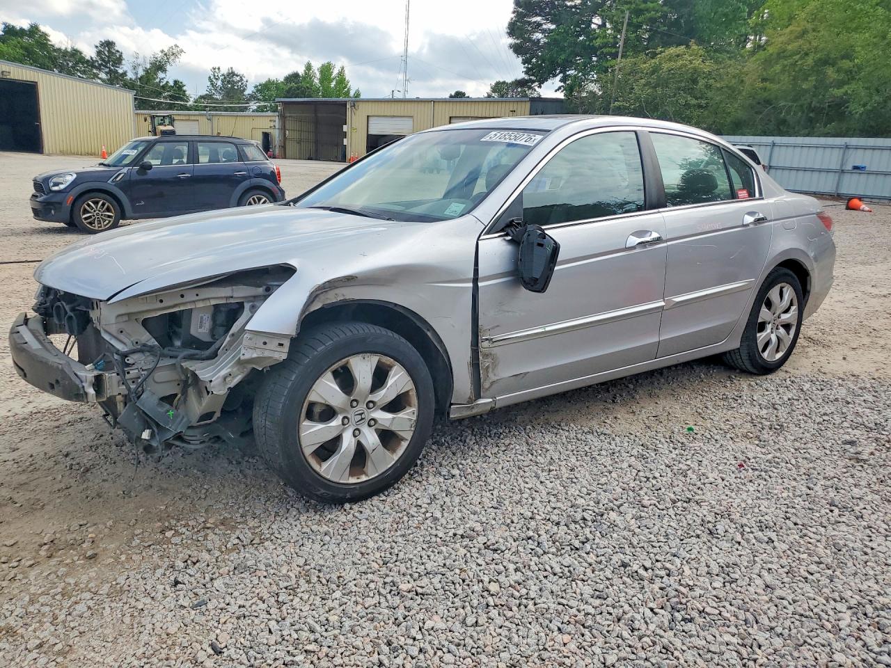Salvage Honda Accord Image