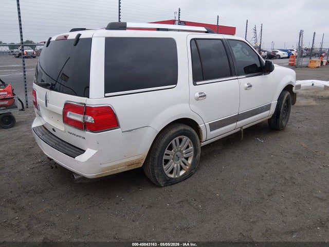 Lincoln Navigator