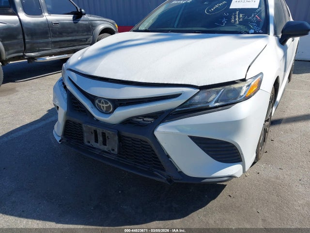 Toyota Camry Se
