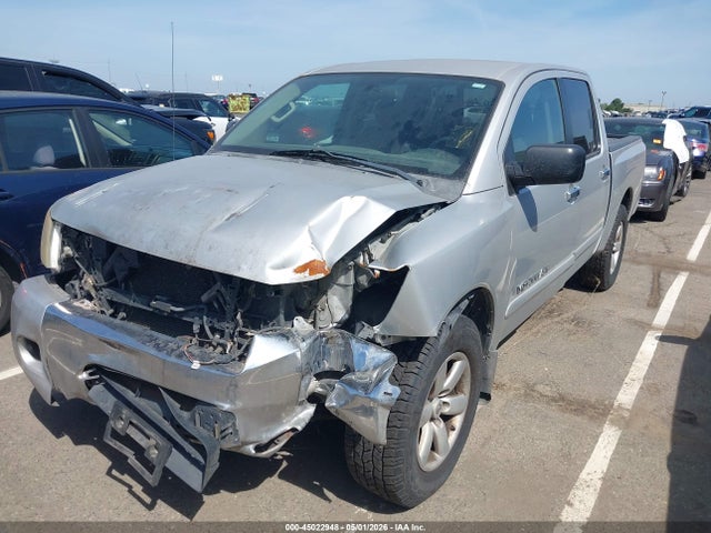 Nissan Titan Sv