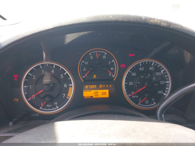 Nissan Titan Sv