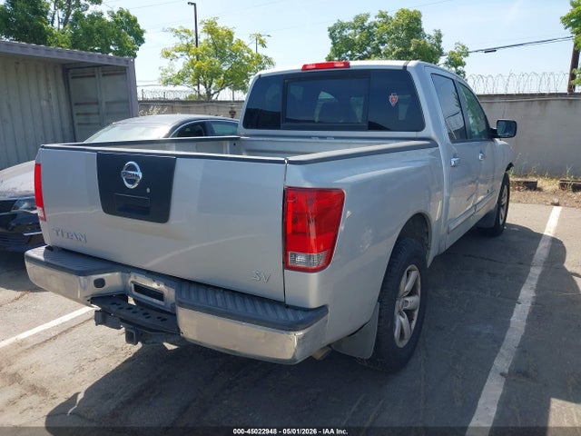 Nissan Titan Sv