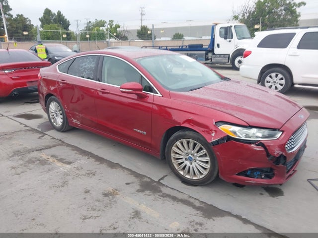 Salvage Ford Fusion Image