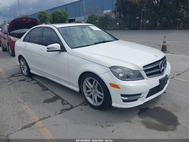 Salvage Mercedes-Benz C-Class Image
