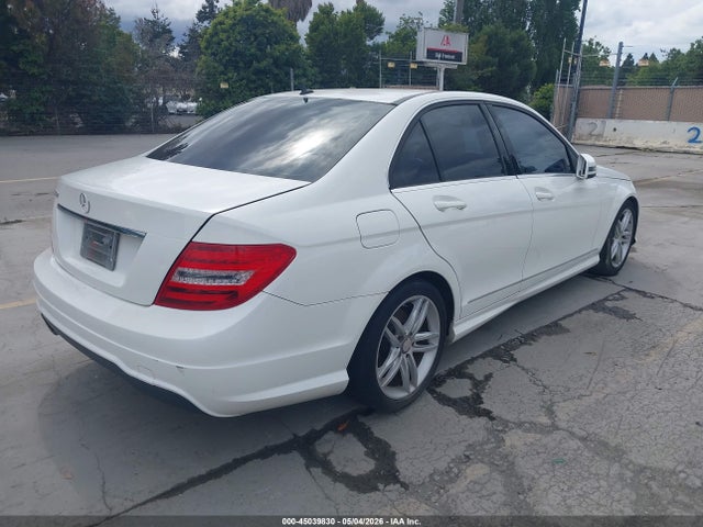 Mercedes-Benz C-Class Sport