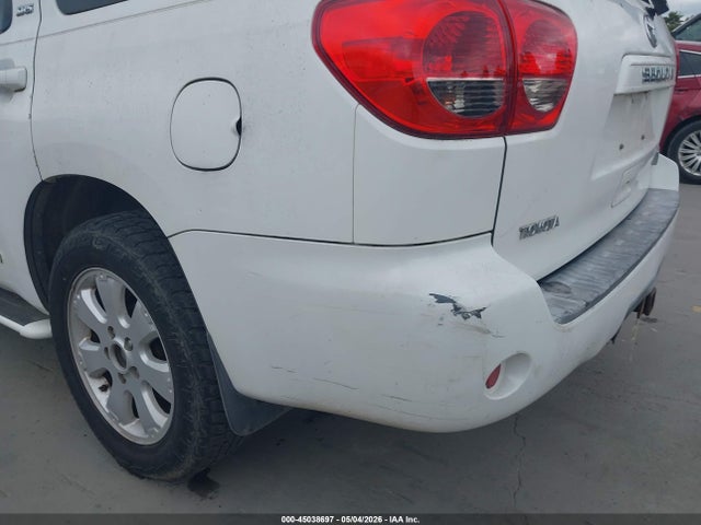 Toyota Sequoia Sr5 5.7l V8