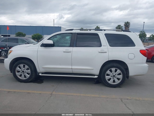 Toyota Sequoia Sr5 5.7l V8