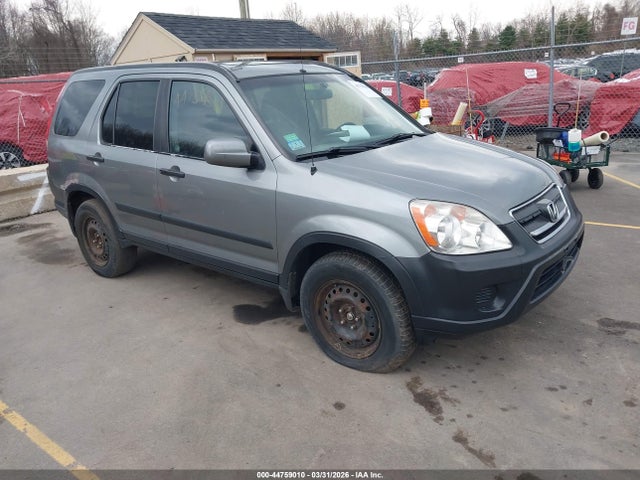 Salvage Honda CR-V Image