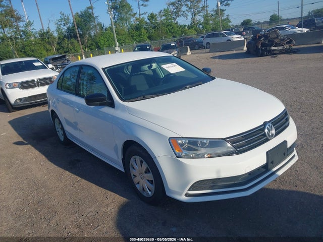 Salvage Volkswagen Jetta Image