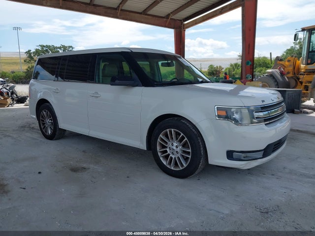 Salvage Ford Flex Image