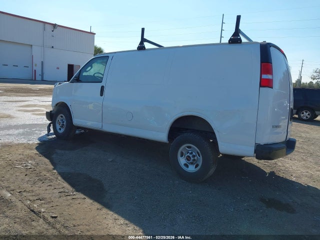 GMC Savana Rwd 3500 Regular Wheelbase Work Van