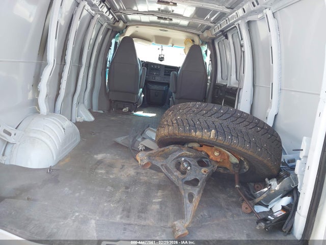 GMC Savana Rwd 3500 Regular Wheelbase Work Van