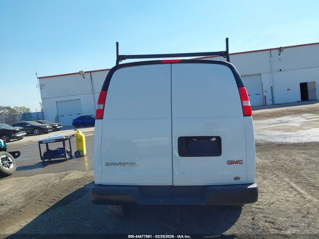 GMC Savana Rwd 3500 Regular Wheelbase Work Van