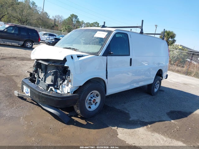 GMC Savana Rwd 3500 Regular Wheelbase Work Van