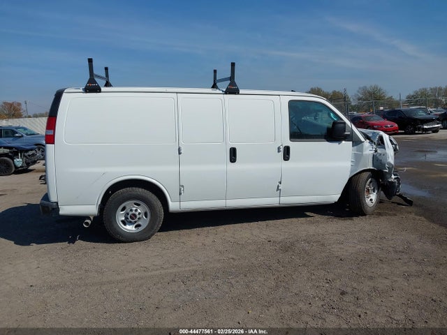 GMC Savana Rwd 3500 Regular Wheelbase Work Van