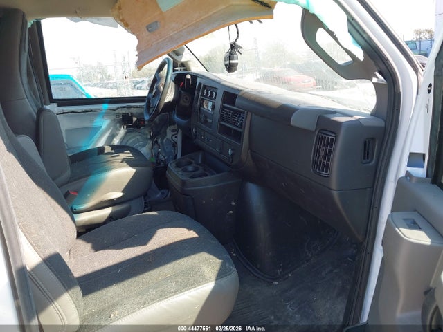 GMC Savana Rwd 3500 Regular Wheelbase Work Van