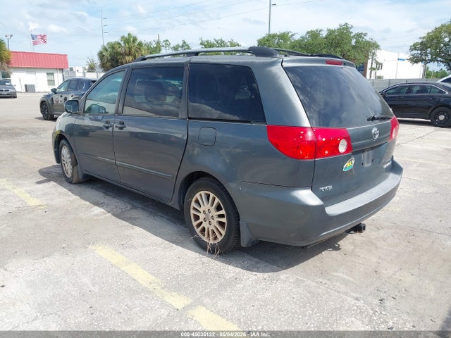 Toyota Sienna Xle