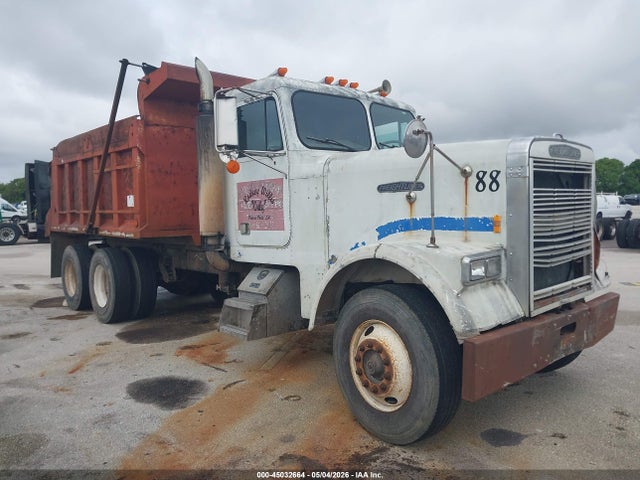 Salvage Freightliner Conventional Image