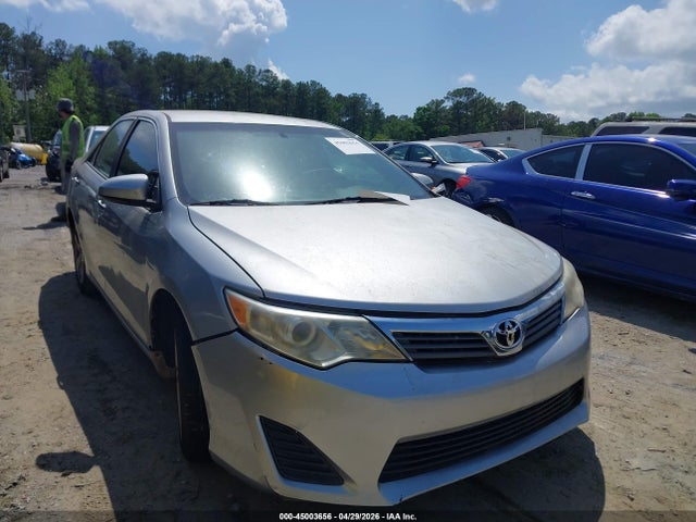 Salvage Toyota Camry Image