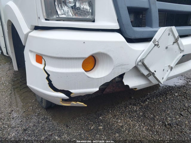 Isuzu Commercial Van