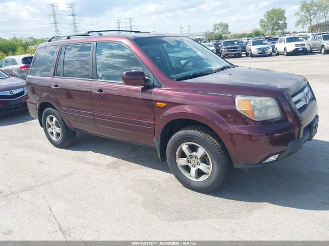 Salvage Honda Pilot Image