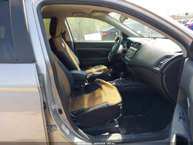 Mitsubishi Outlander Es