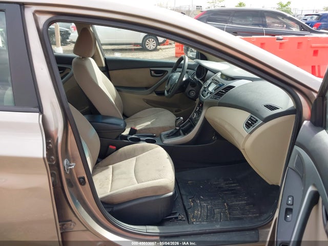 Hyundai ELANTRA Se