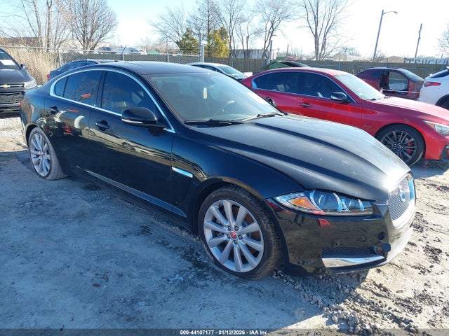 Salvage Jaguar XF Image
