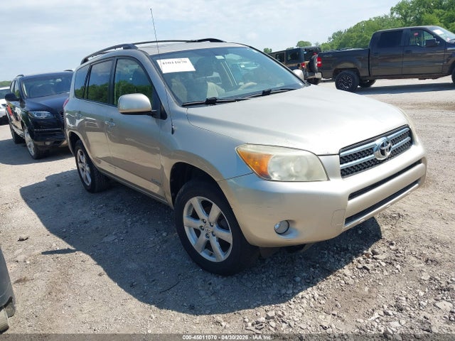 Salvage Toyota RAV4 Image