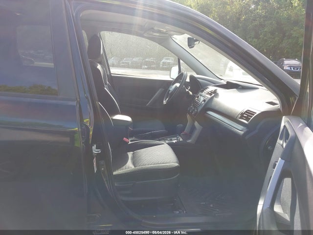 Subaru Forester 2.5i Premium
