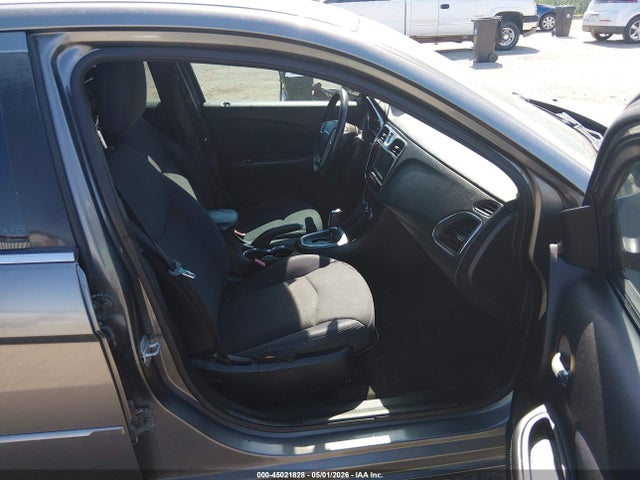 Chrysler 200 Touring