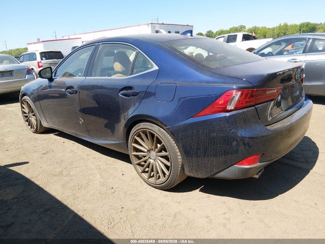 Lexus Is