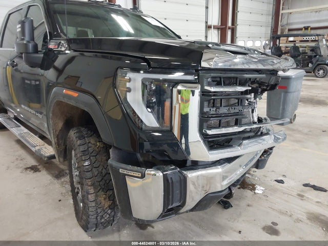 General Motors Sierra 2500HD 4wd  Standard Bed Sle