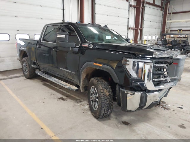 Salvage General Motors Sierra 2500HD Image