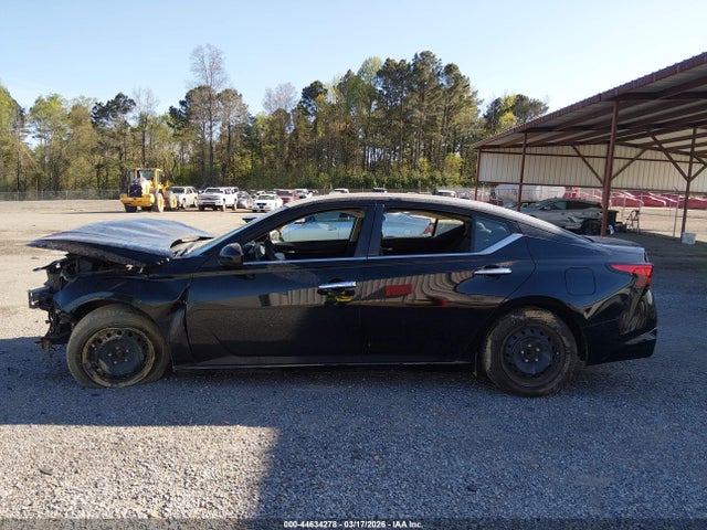 Nissan Altima S Fwd