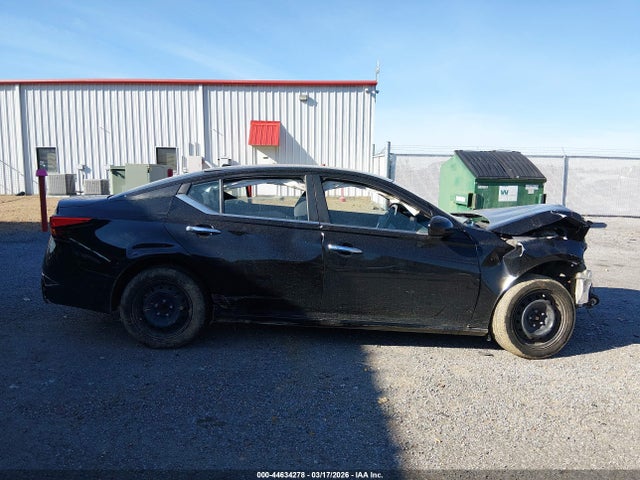 Nissan Altima S Fwd