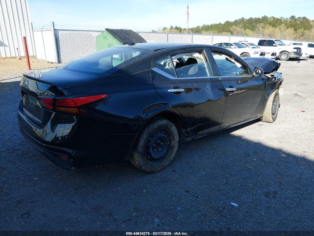 Nissan Altima S Fwd
