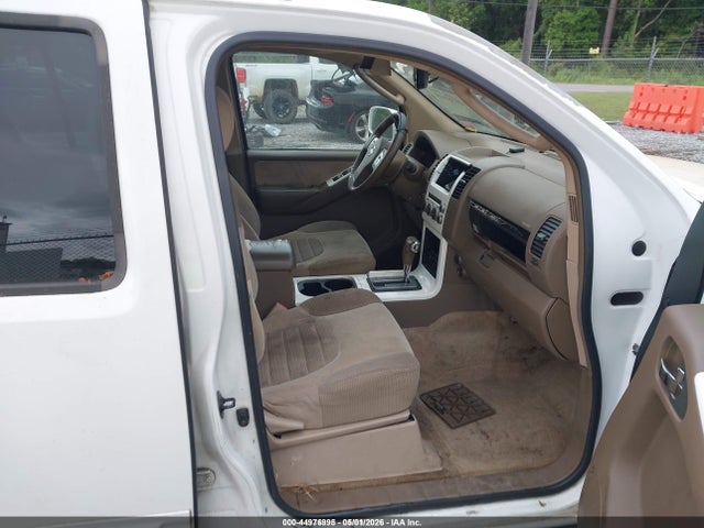 Nissan Pathfinder Se