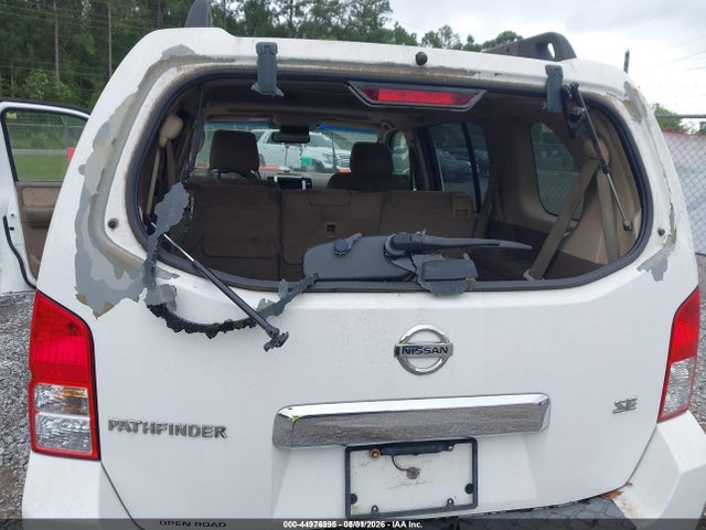 Nissan Pathfinder Se
