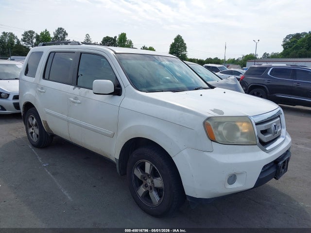 Salvage Honda Pilot Image